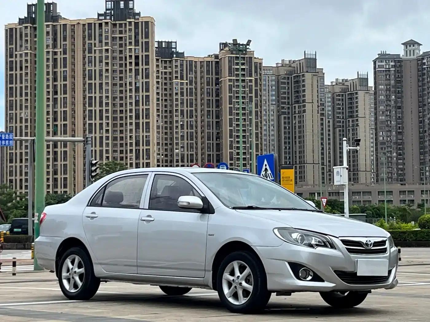 Corolla 2013 1.6L Automatic Premium Edition — миниатюра 3