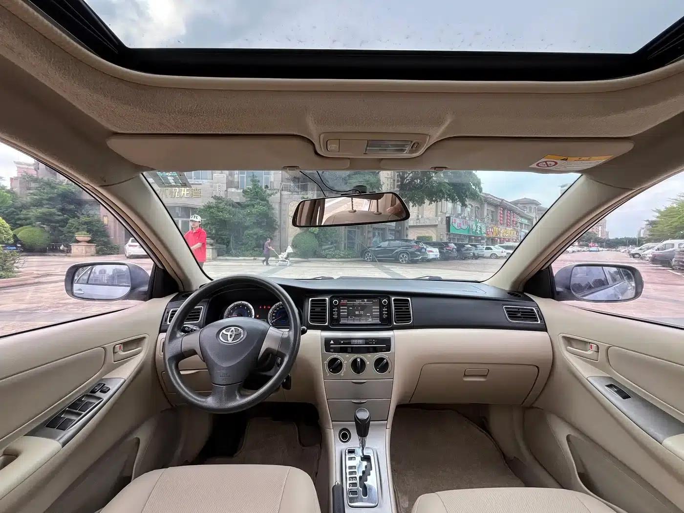 Corolla 2013 1.6L Automatic Premium Edition — миниатюра 5