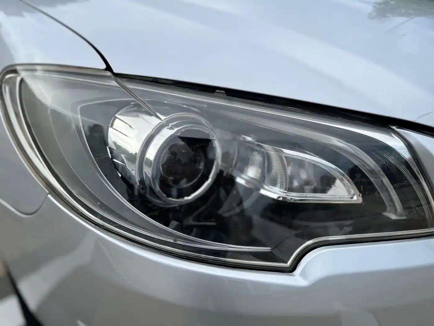 Corolla 2013 1.6L Automatic Premium Edition — миниатюра 10
