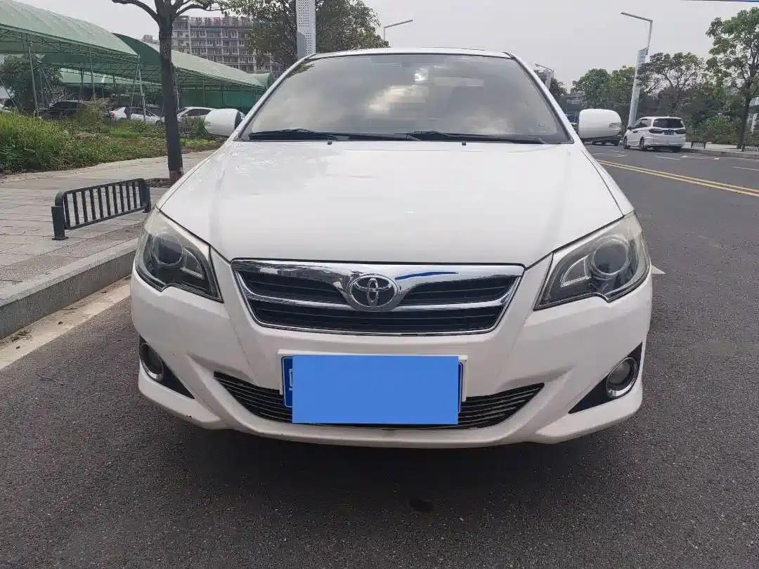 Corolla 2013 1.6L Automatic Premium Edition — миниатюра 2
