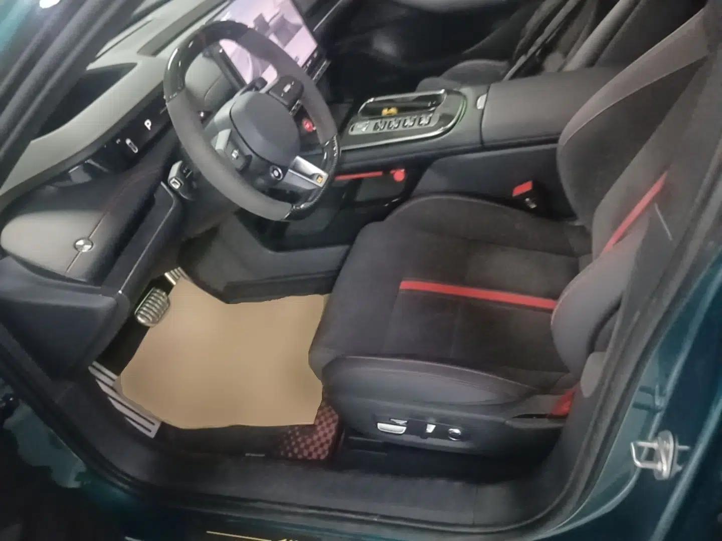 Xiaomi Auto SU7 Ultra 2025 Ultra Model — миниатюра 17