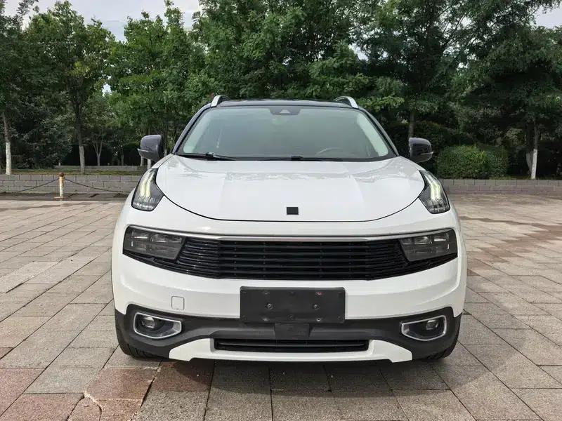 Lynk & Co 01 2017 2.0T 2WD Pro Edition — миниатюра 2
