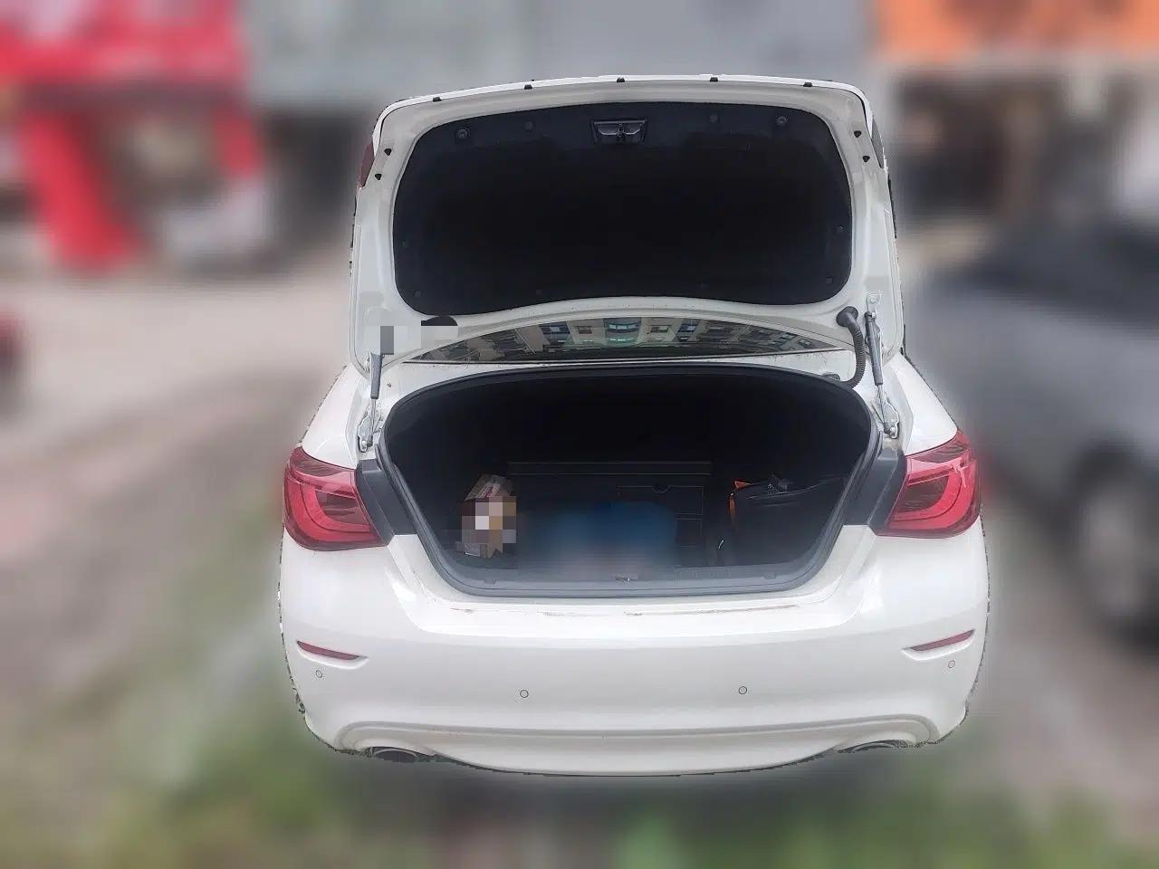 Infiniti Q70 2015 Q70L 2.5L Enjoyment Edition — миниатюра 14