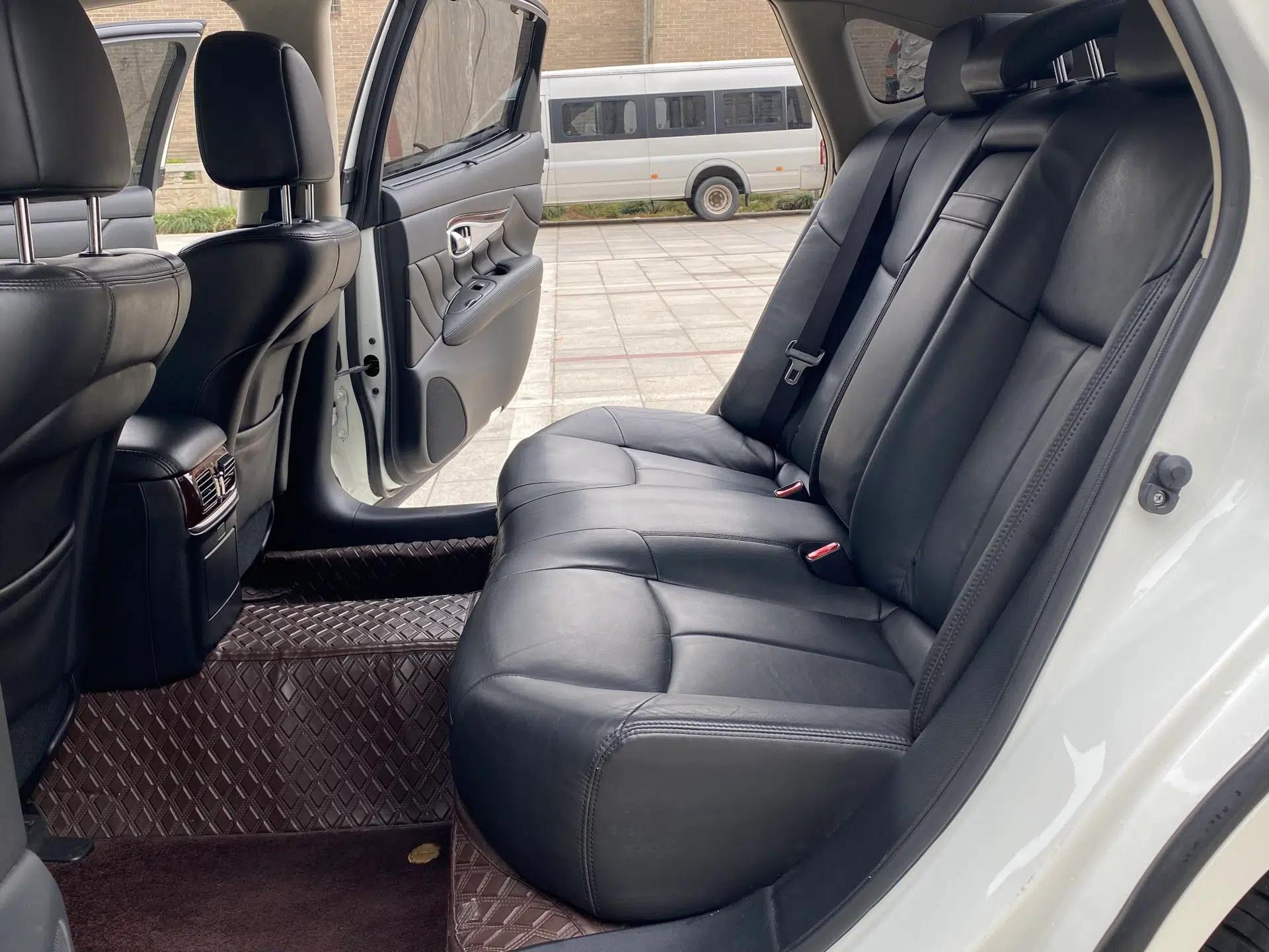 Infiniti Q70 2015 Q70L 2.5L Enjoyment Edition — миниатюра 17