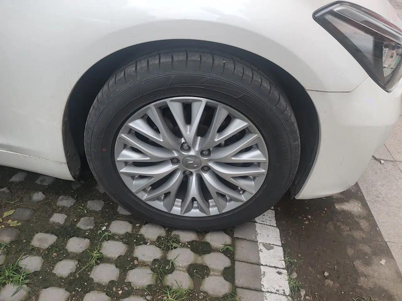 Infiniti Q70 2015 Q70L 2.5L Enjoyment Edition — миниатюра 5