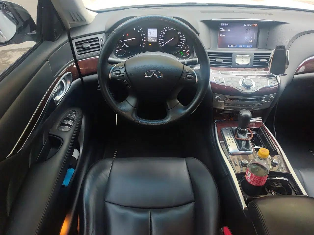 Infiniti Q70 2015 Q70L 2.5L Enjoyment Edition — миниатюра 7