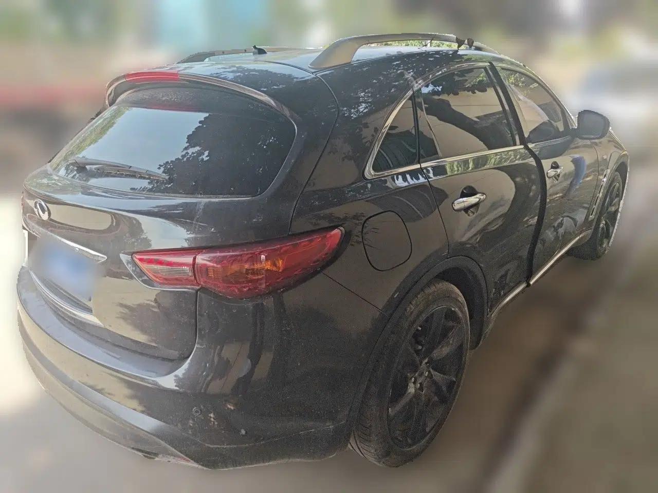 Infiniti QX70 2013 3.7L Standard Edition — миниатюра 6