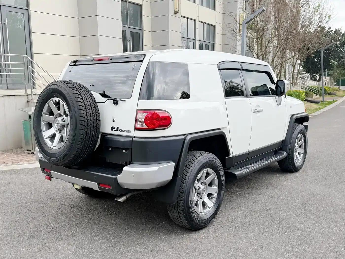 2019 FJ Cruiser 4.0L Middle East Edition — миниатюра 18