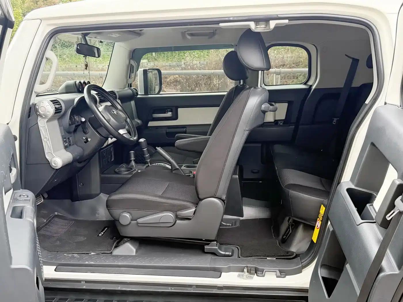 2019 FJ Cruiser 4.0L Middle East Edition — миниатюра 6