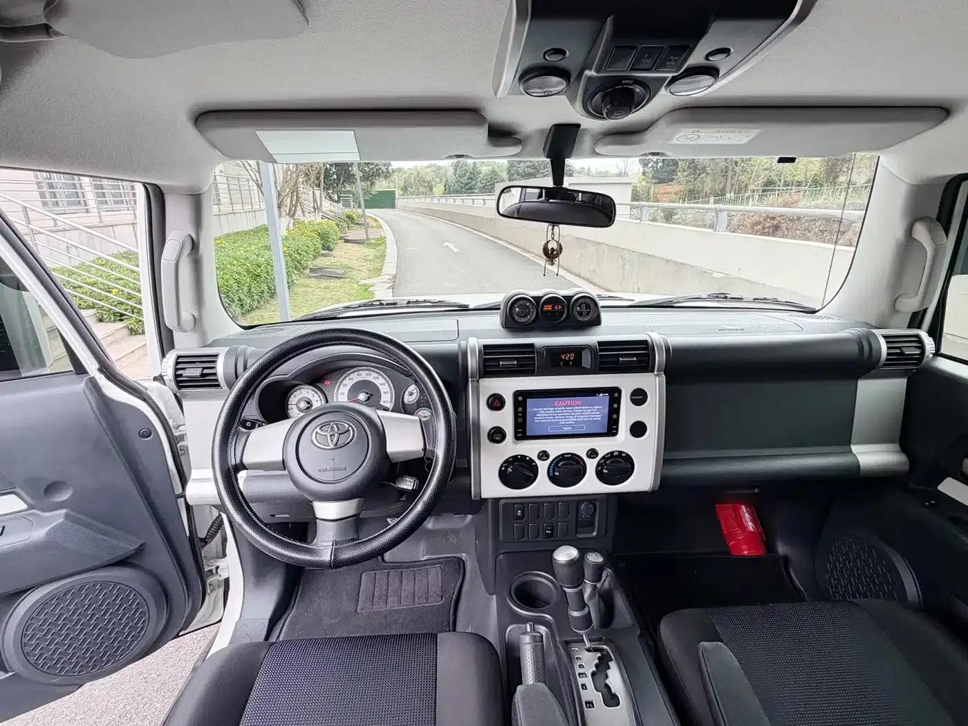 2019 FJ Cruiser 4.0L Middle East Edition — миниатюра 7