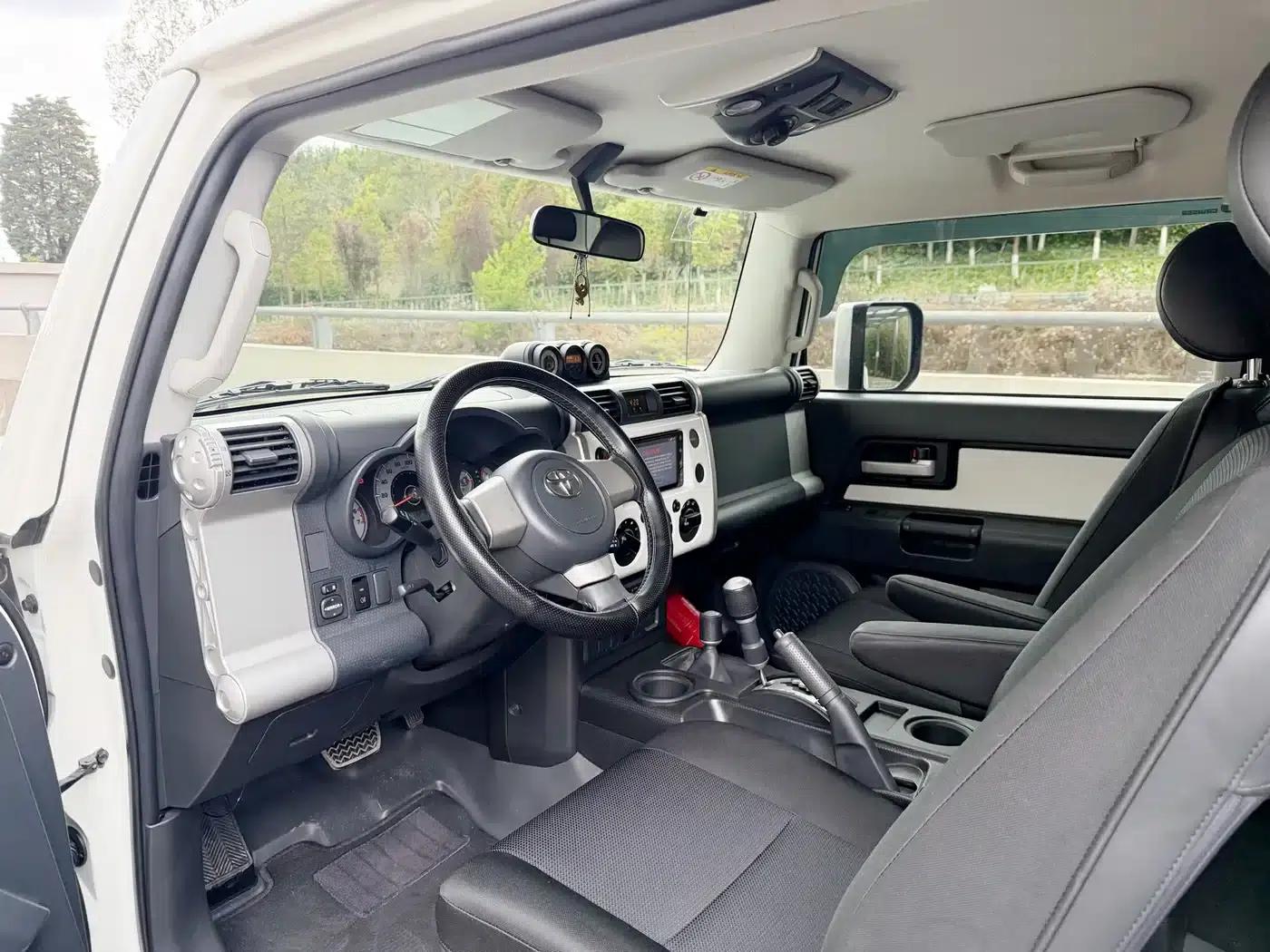 2019 FJ Cruiser 4.0L Middle East Edition — миниатюра 8