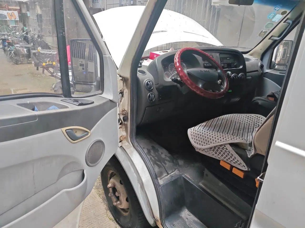 Iveco Power Daily 2013 2.5T manual diesel 5-seater — миниатюра 16