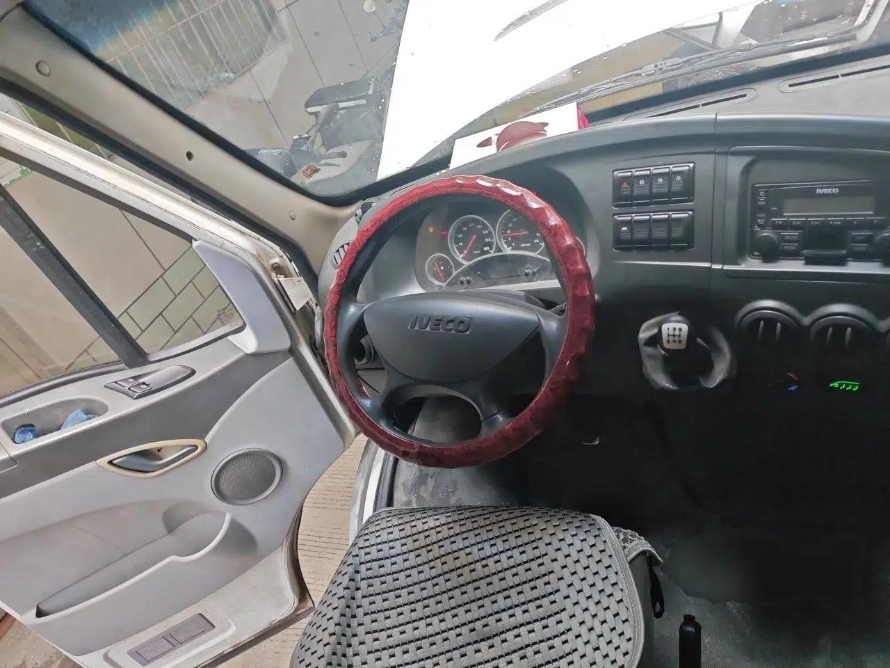 Iveco Power Daily 2013 2.5T manual diesel 5-seater — миниатюра 10