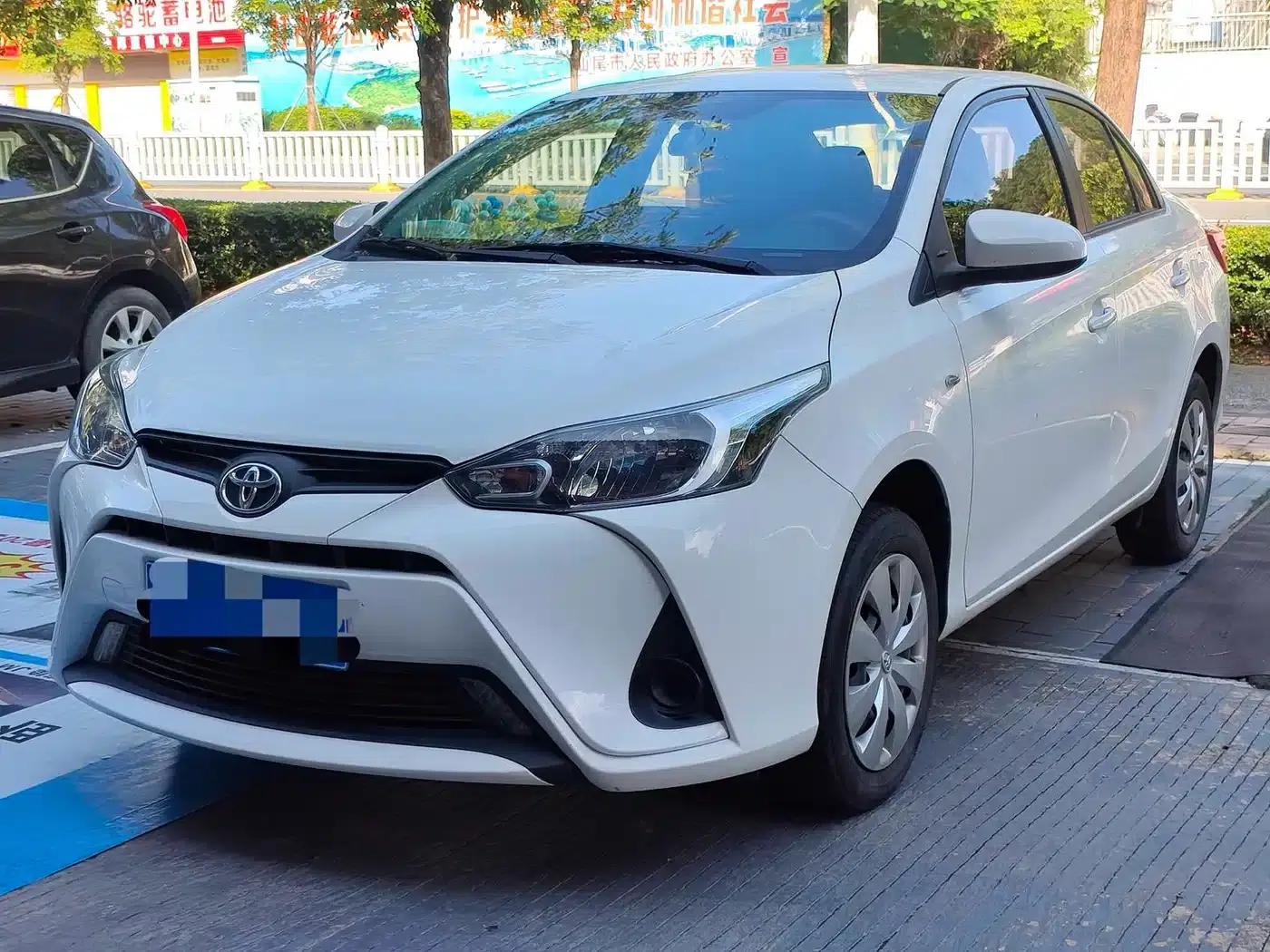 YARiS L 2020 1.5L CVT Leading Edition — миниатюра 1