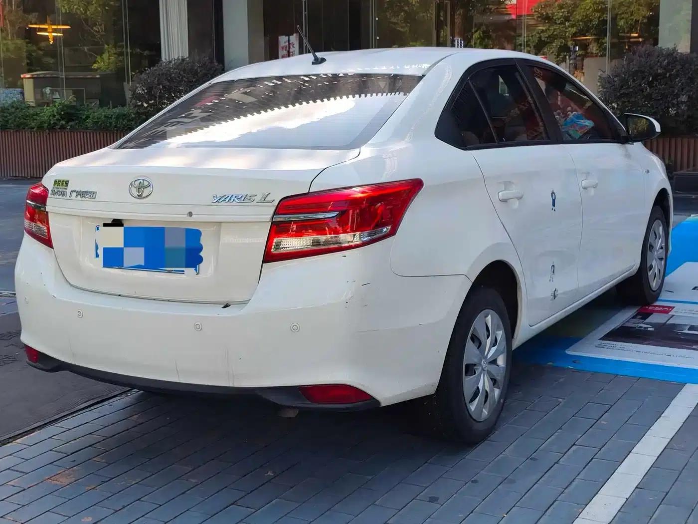 YARiS L 2020 1.5L CVT Leading Edition — миниатюра 2