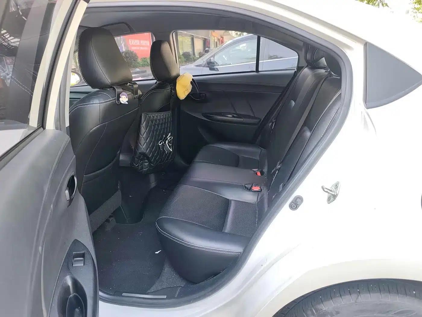 YARiS L 2020 1.5L CVT Leading Edition — миниатюра 4