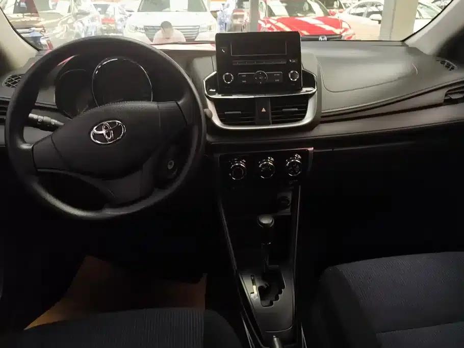 YARiS L 2020 1.5L CVT Leading Edition — миниатюра 12