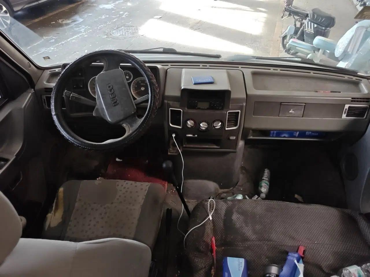 Iveco Daily 2012 2.5T-A35 Logistics Version 1 Mid-Roof — миниатюра 9
