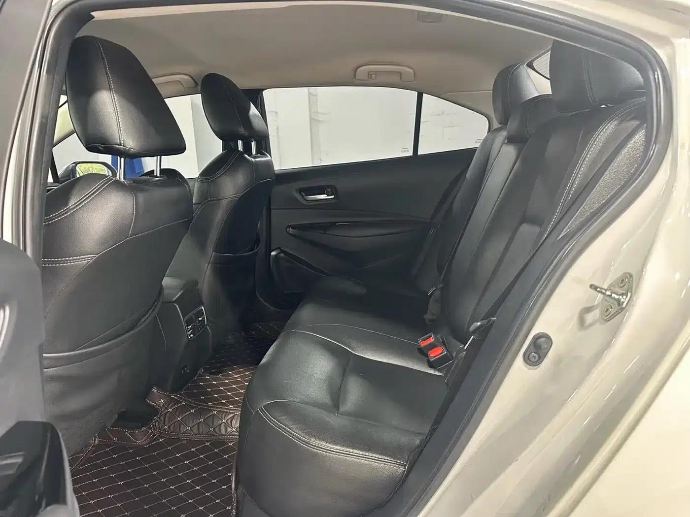 2021 Avalon 2.0L Entry-level Edition — миниатюра 6