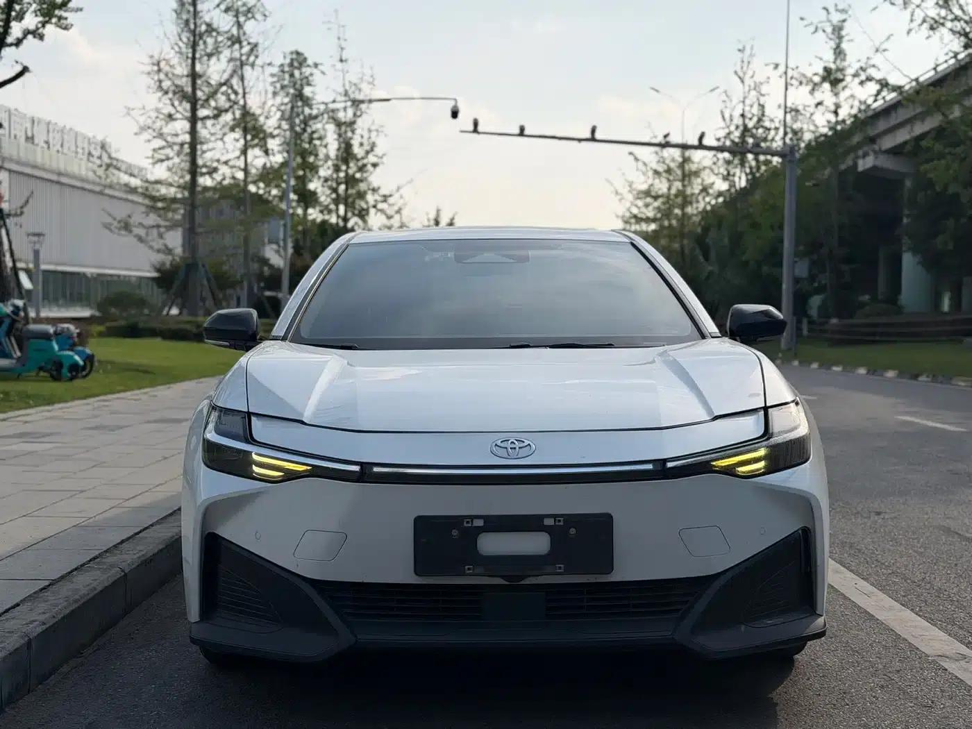 Toyota BZ3 2023 model, 517km, Elite PRO — миниатюра 2