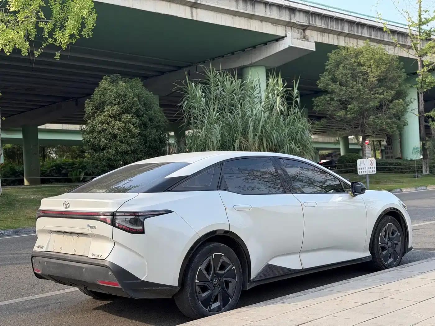 Toyota BZ3 2023 model, 517km, Elite PRO — миниатюра 6