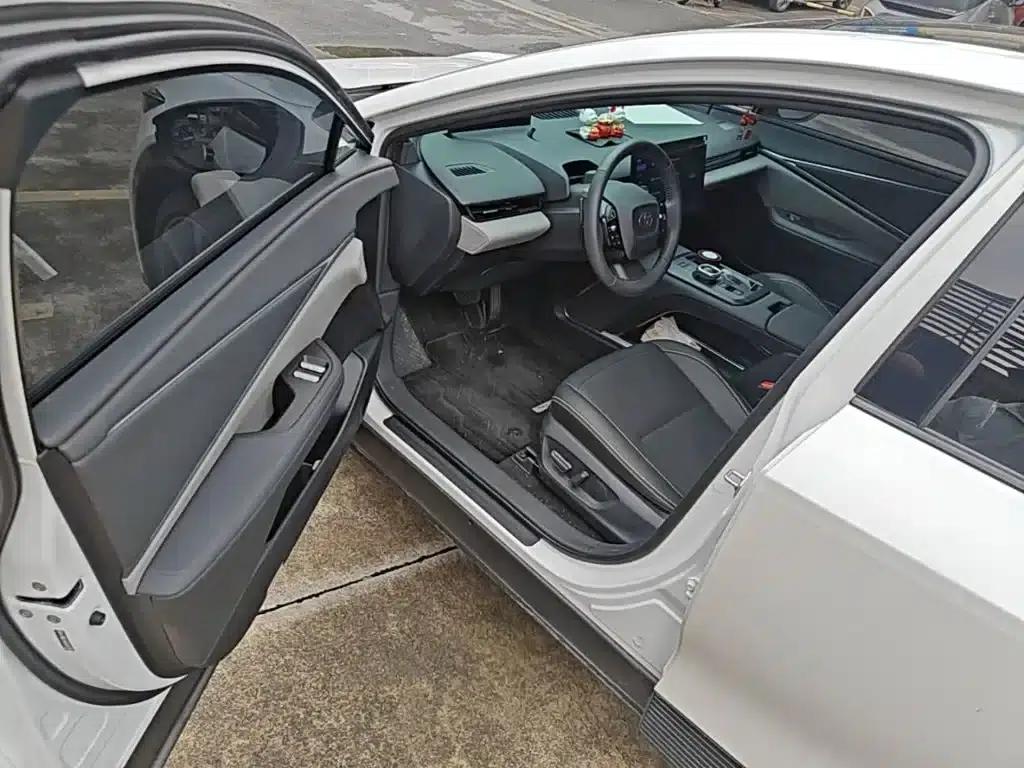 Toyota BZ5 2025 550 PRO — миниатюра 16