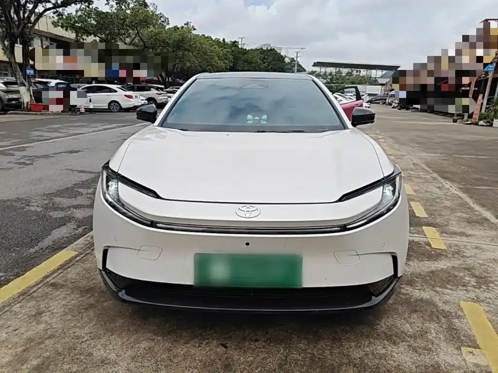 Toyota BZ5 2025 550 PRO — миниатюра 3
