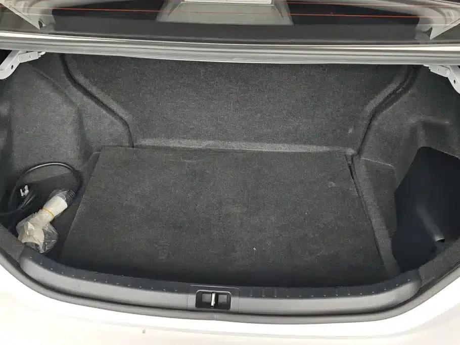 Corolla Hybrid E+ 2020 1.8L E-CVT Comfort Edition — миниатюра 4