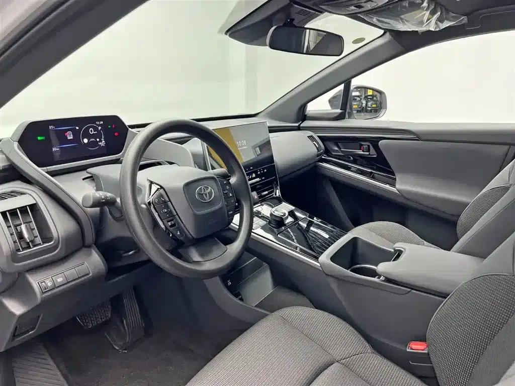 Platinum 4X 2025 Model 615 Air Edition — миниатюра 13