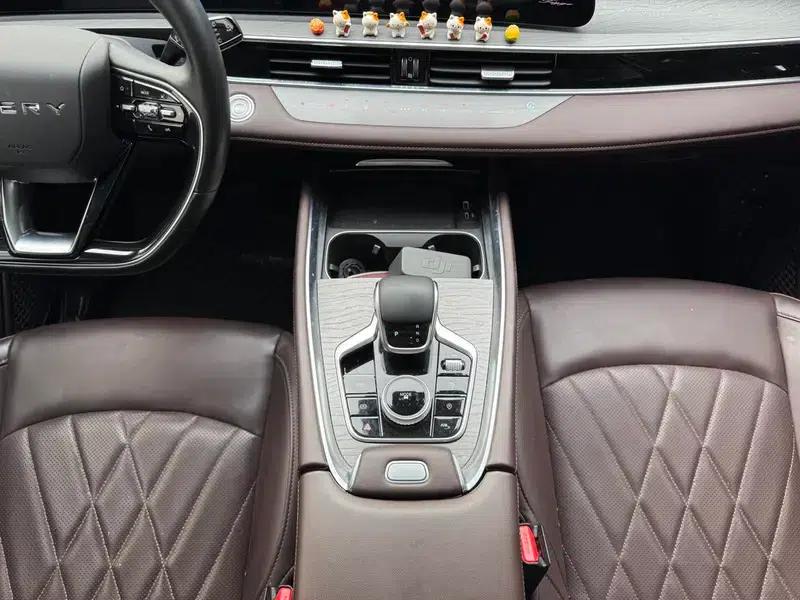 Chery Tiggo 8 PRO 2022 290T 2WD Expansive Edition 5-seater — миниатюра 10
