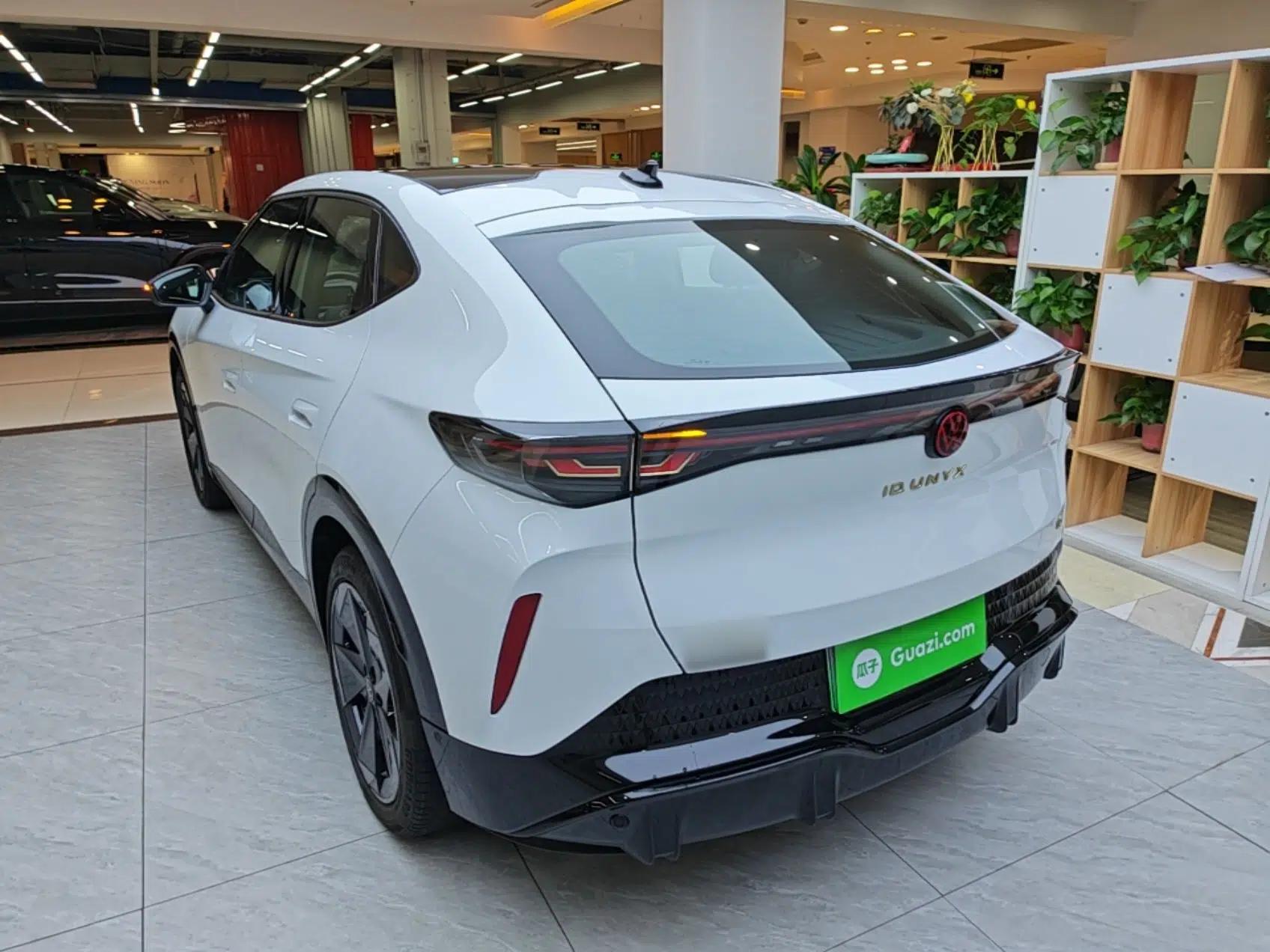Volkswagen ID.UNYX 2024 Revised Pro Long-Range Version — миниатюра 4