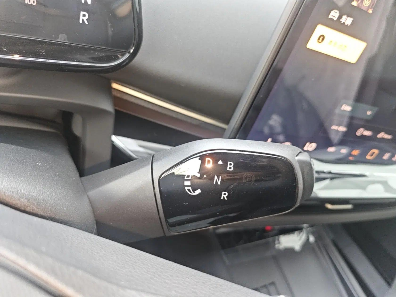 Volkswagen ID.UNYX 2025 Pure Model — миниатюра 16