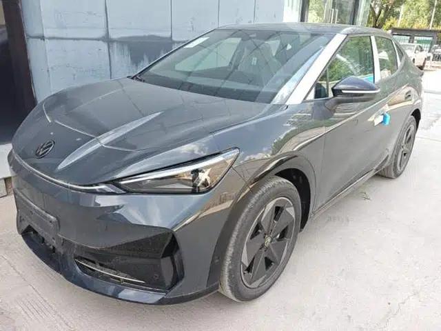 Volkswagen ID.UNYX 2025 Pure Model