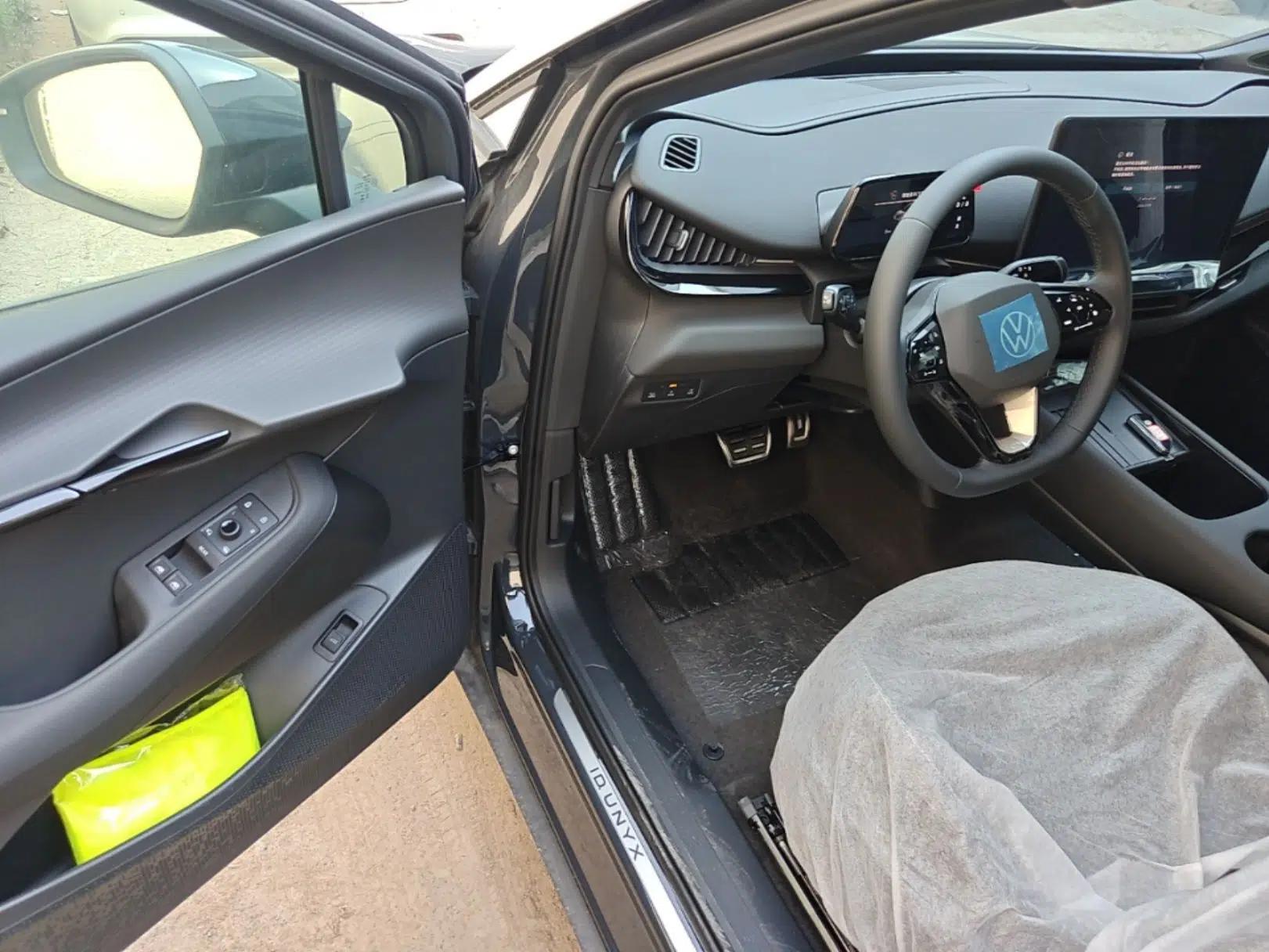 Volkswagen ID.UNYX 2025 Pure Model — миниатюра 18