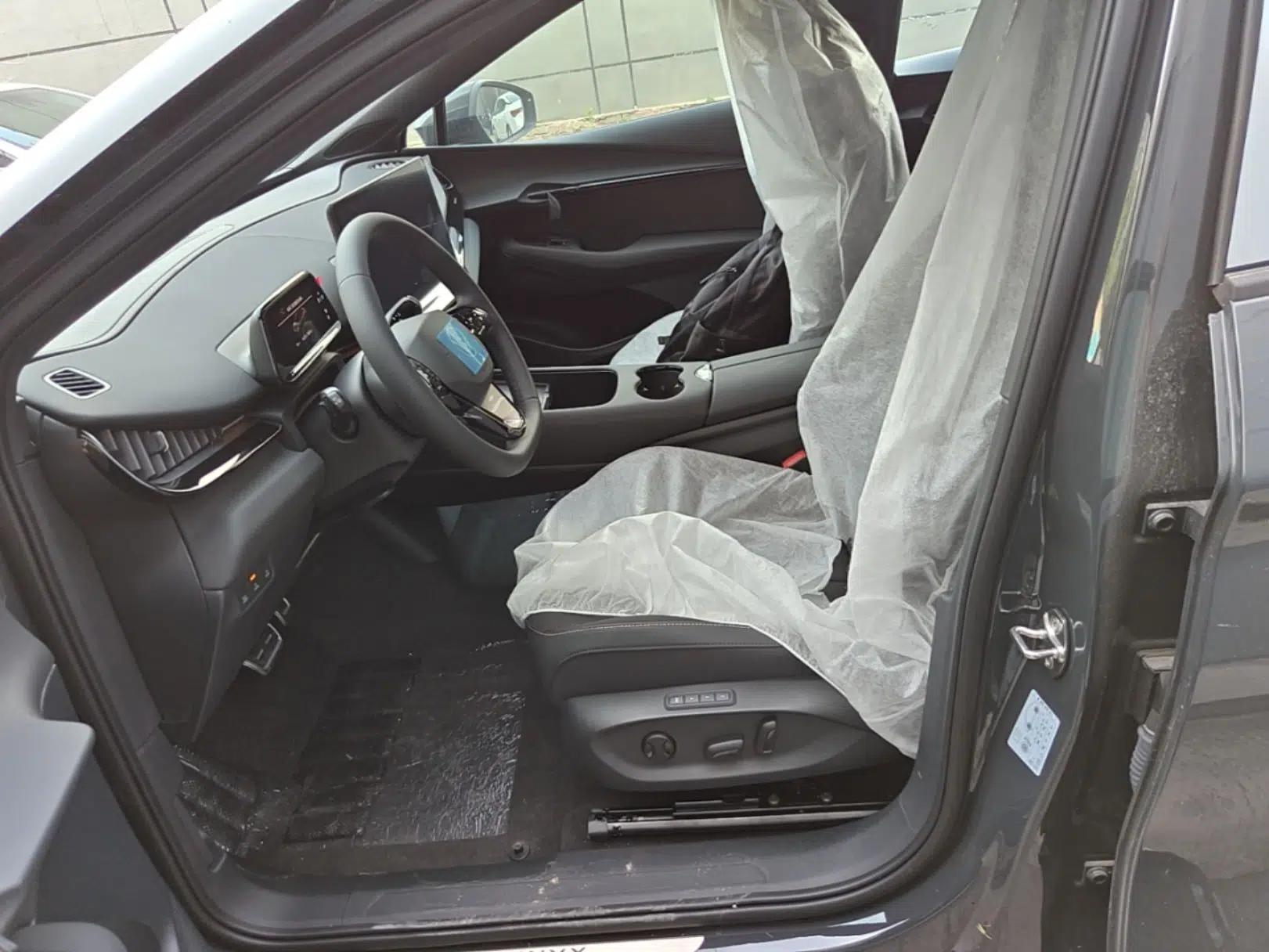Volkswagen ID.UNYX 2025 Pure Model — миниатюра 17