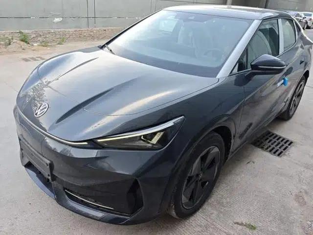 Volkswagen ID.UNYX 2025 Pure Model