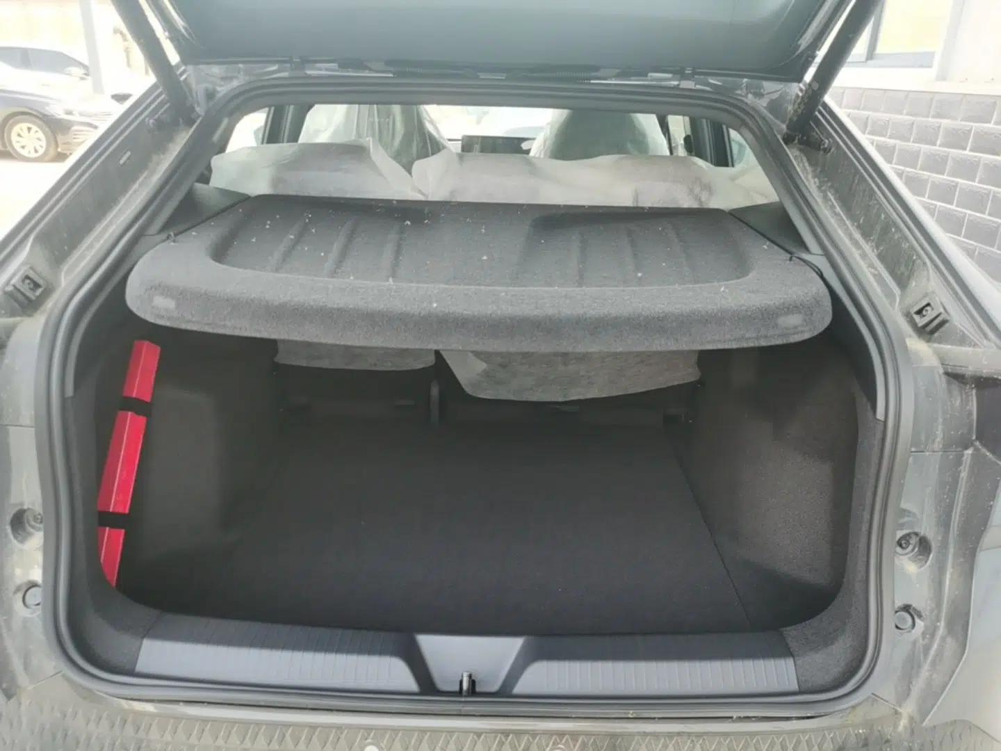 Volkswagen ID.UNYX 2025 Pure Model — миниатюра 22