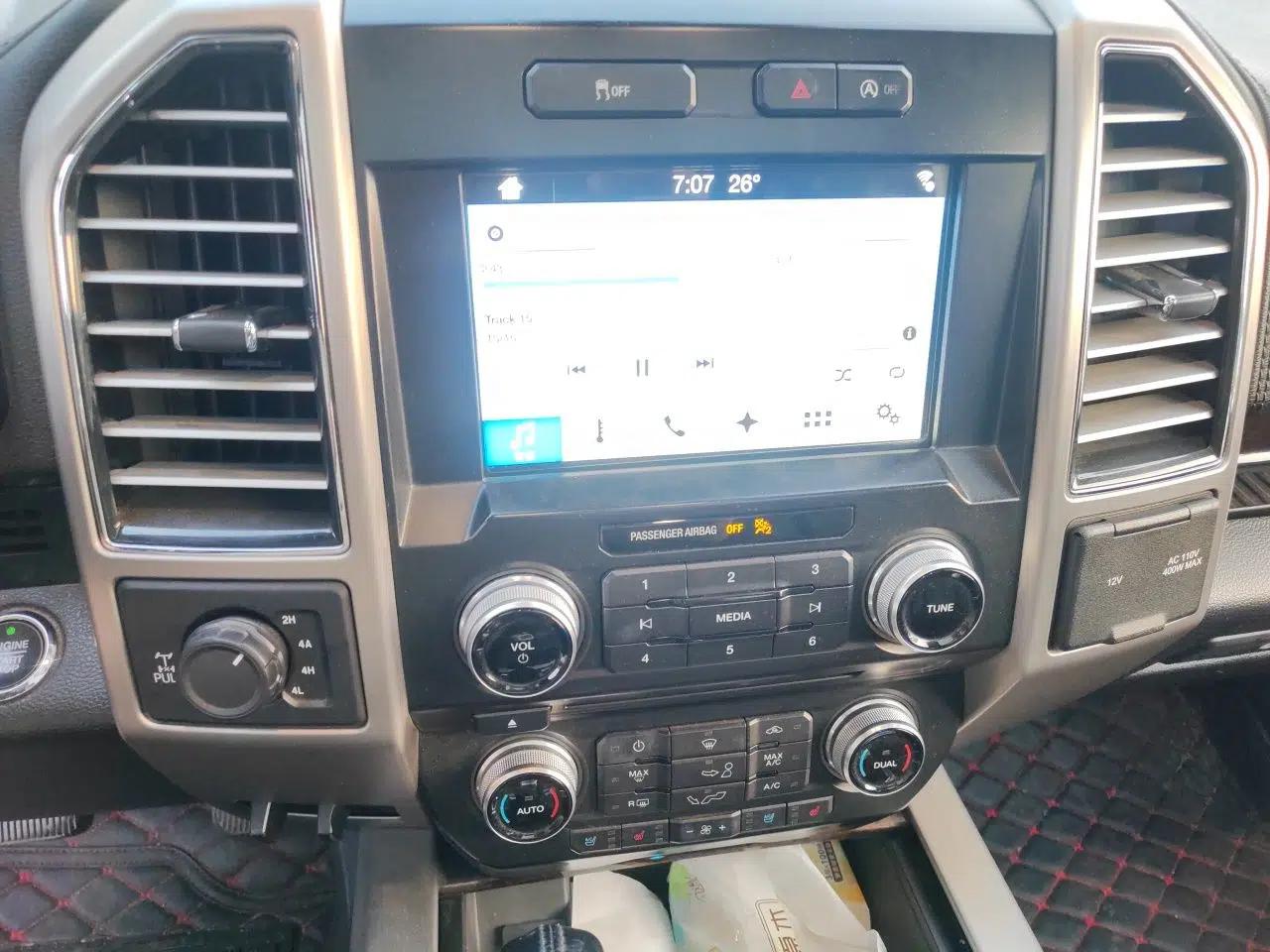 Ford F-150 2017 Ford F-150, automatic transmission, 3.5-liter gasoline engine, five seats, parallel import. — миниатюра 13