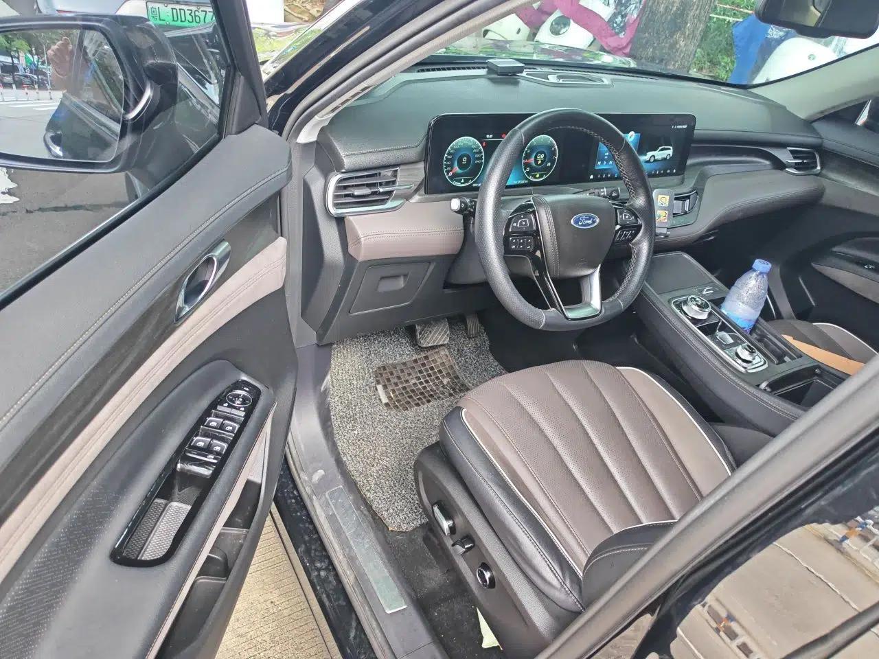 Ford Equator 2023 EcoBoost 225 Premier 7-Seater (2/3/2) — миниатюра 16