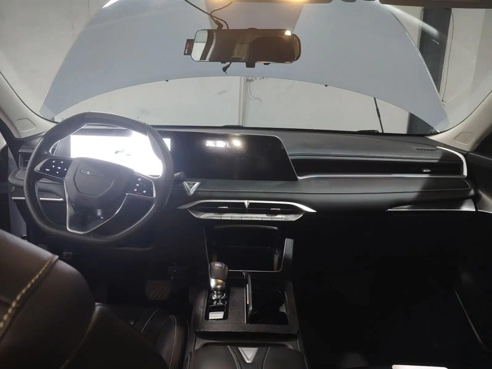 Venucia V 2021 260T Idol Edition — миниатюра 12