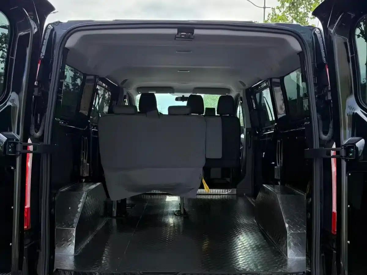 Ford Transit 2019 2.0T Diesel Multi-functional Commercial Vehicle, Short Wheelbase, Low Roof, 6 Seats, China VI Emission Standard — миниатюра 13