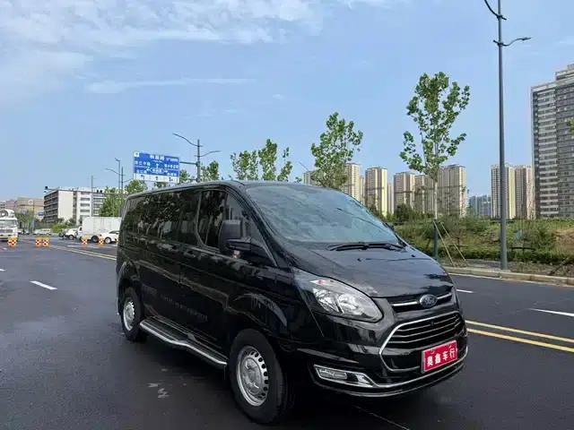 Ford Transit 2019 2.0T Diesel Multi-functional Commercial Vehicle, Short Wheelbase, Low Roof, 6 Seats, China VI Emission Standard