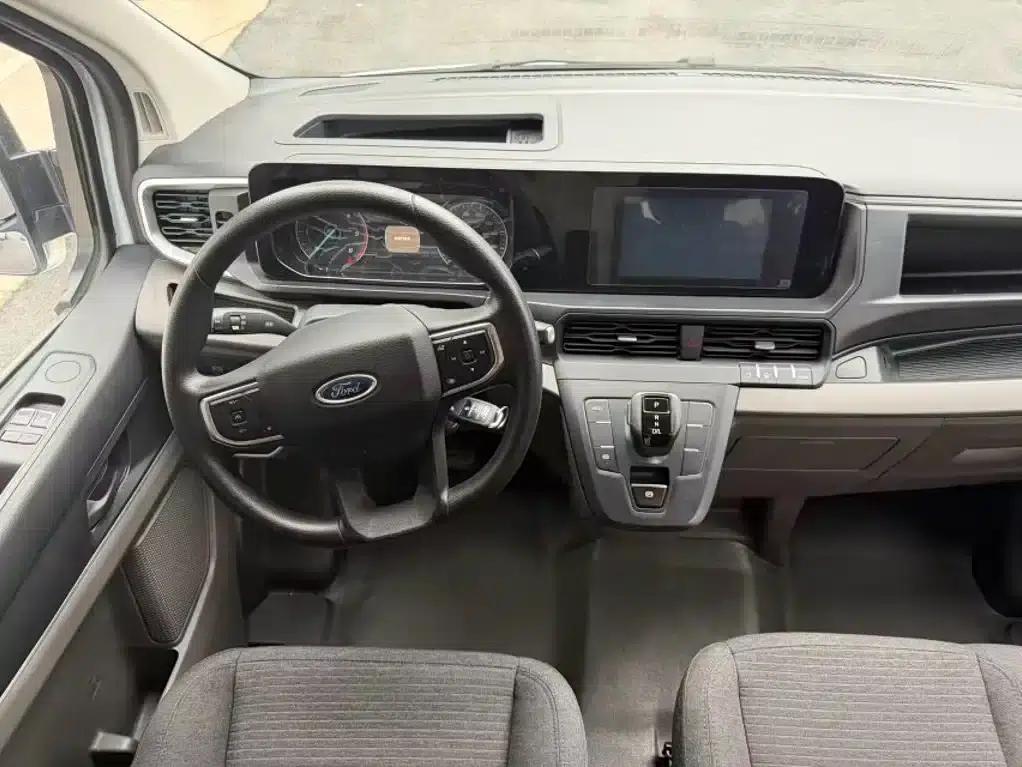 Ford Transit 2023 2.0T Diesel Automatic Multi-functional Commercial Vehicle, Central Wheelbase, Central Roof, 5/6 Seats — миниатюра 13