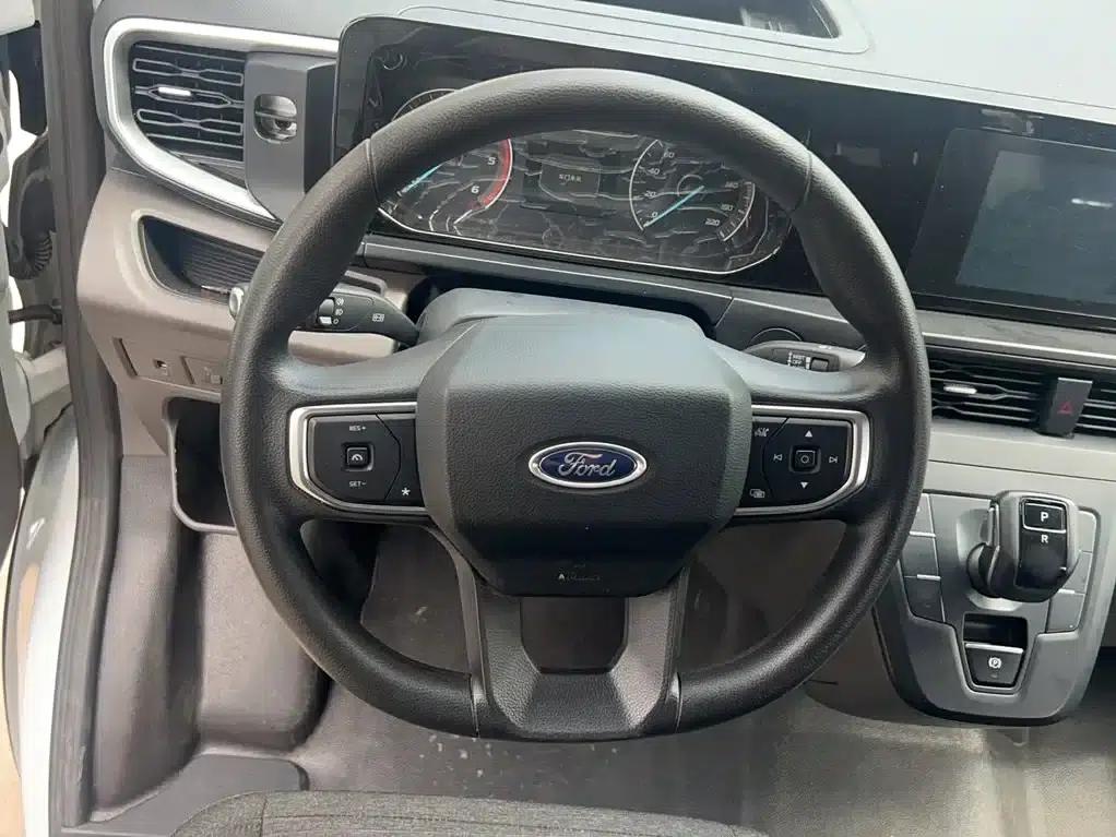 Ford Transit 2023 2.0T Diesel Automatic Multi-functional Commercial Vehicle, Central Wheelbase, Central Roof, 5/6 Seats — миниатюра 3