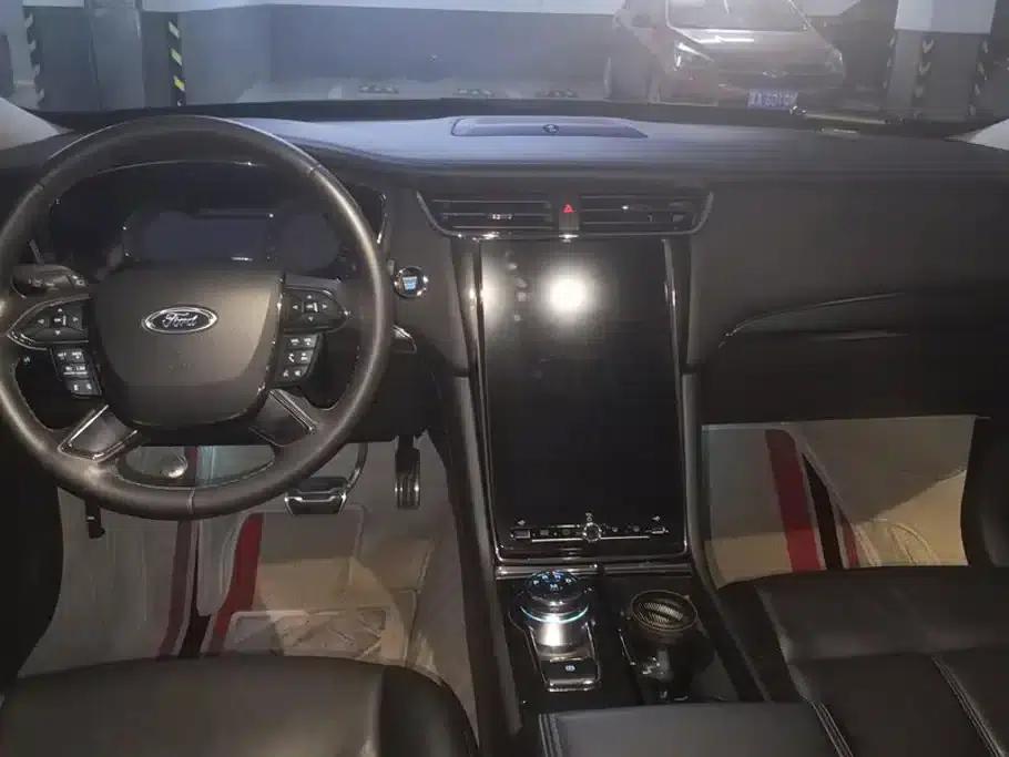 2019 Taurus EcoBoost 245 Premium Edition — миниатюра 12
