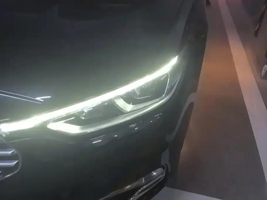 2019 Taurus EcoBoost 245 Premium Edition — миниатюра 5