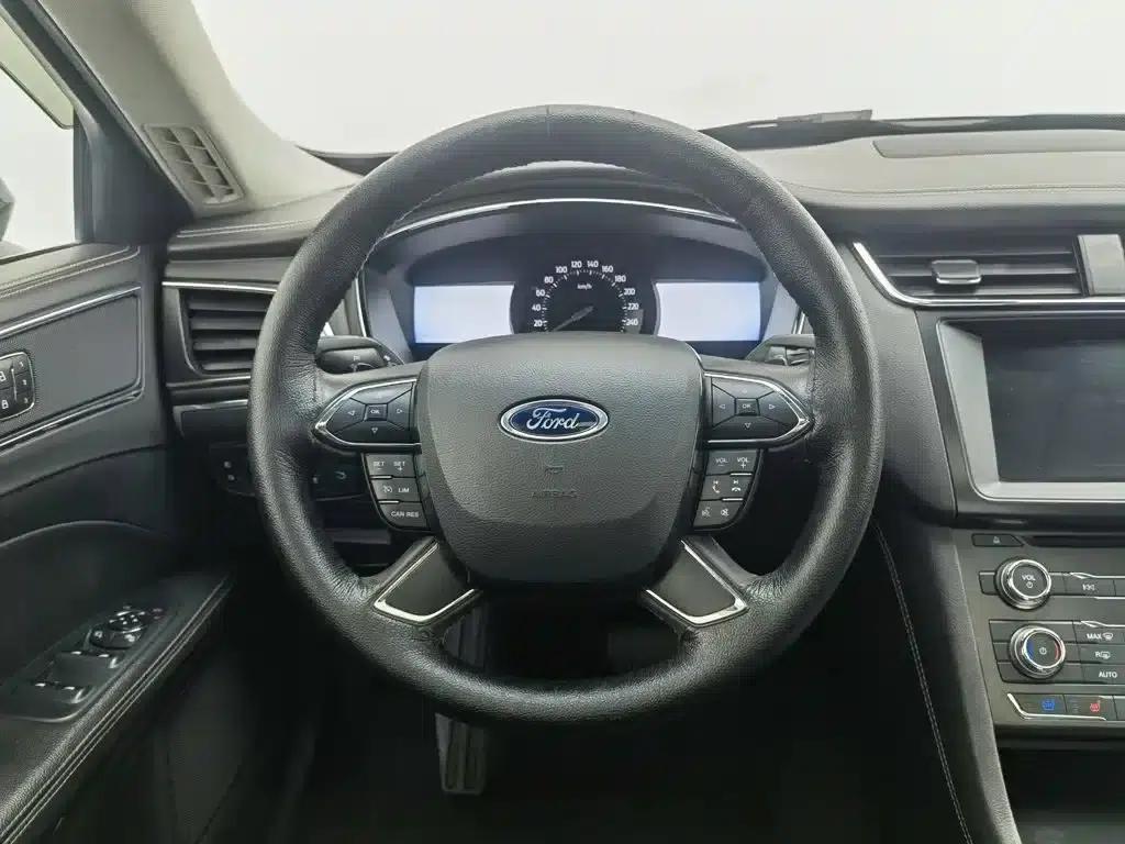 2015 Taurus EcoBoost 245 Fashion Edition — миниатюра 11