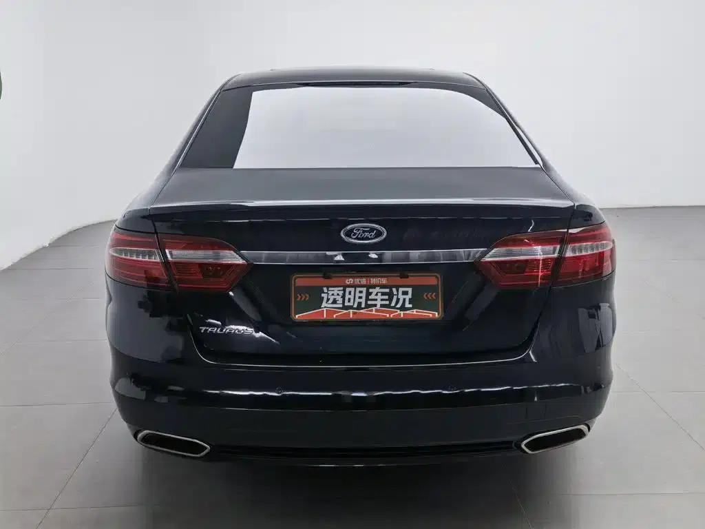 2015 Taurus EcoBoost 245 Fashion Edition — миниатюра 4