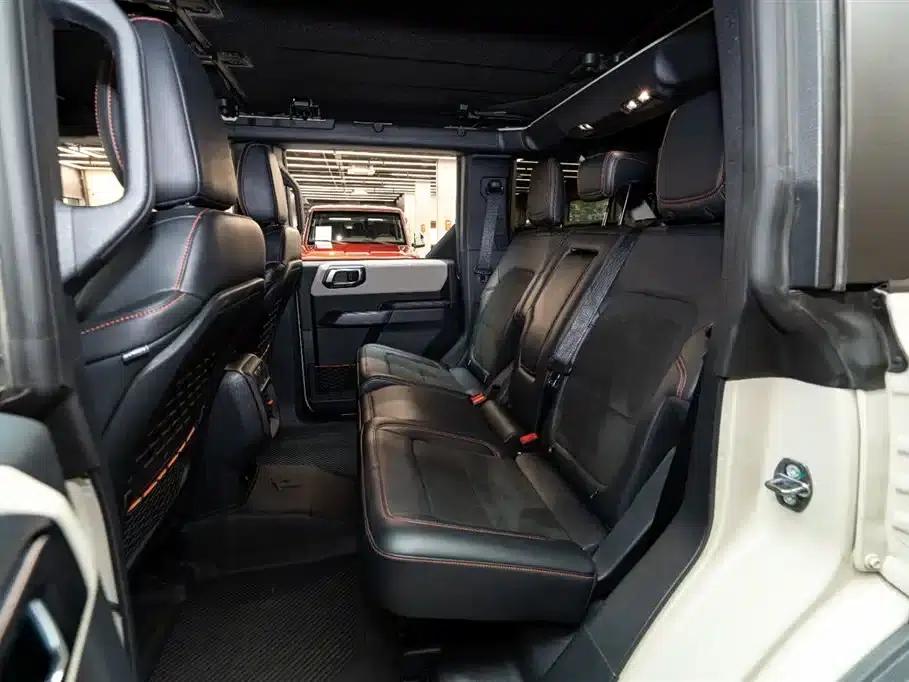 Ford Spectacular 2025 2.3T Sand Dune Limited Edition — миниатюра 12