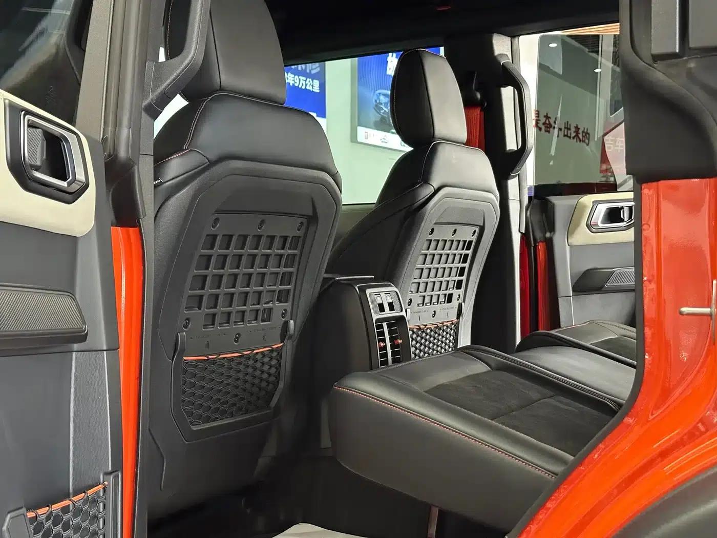 Ford Spectacular 2025 2.3T Sand Dune Limited Edition — миниатюра 8
